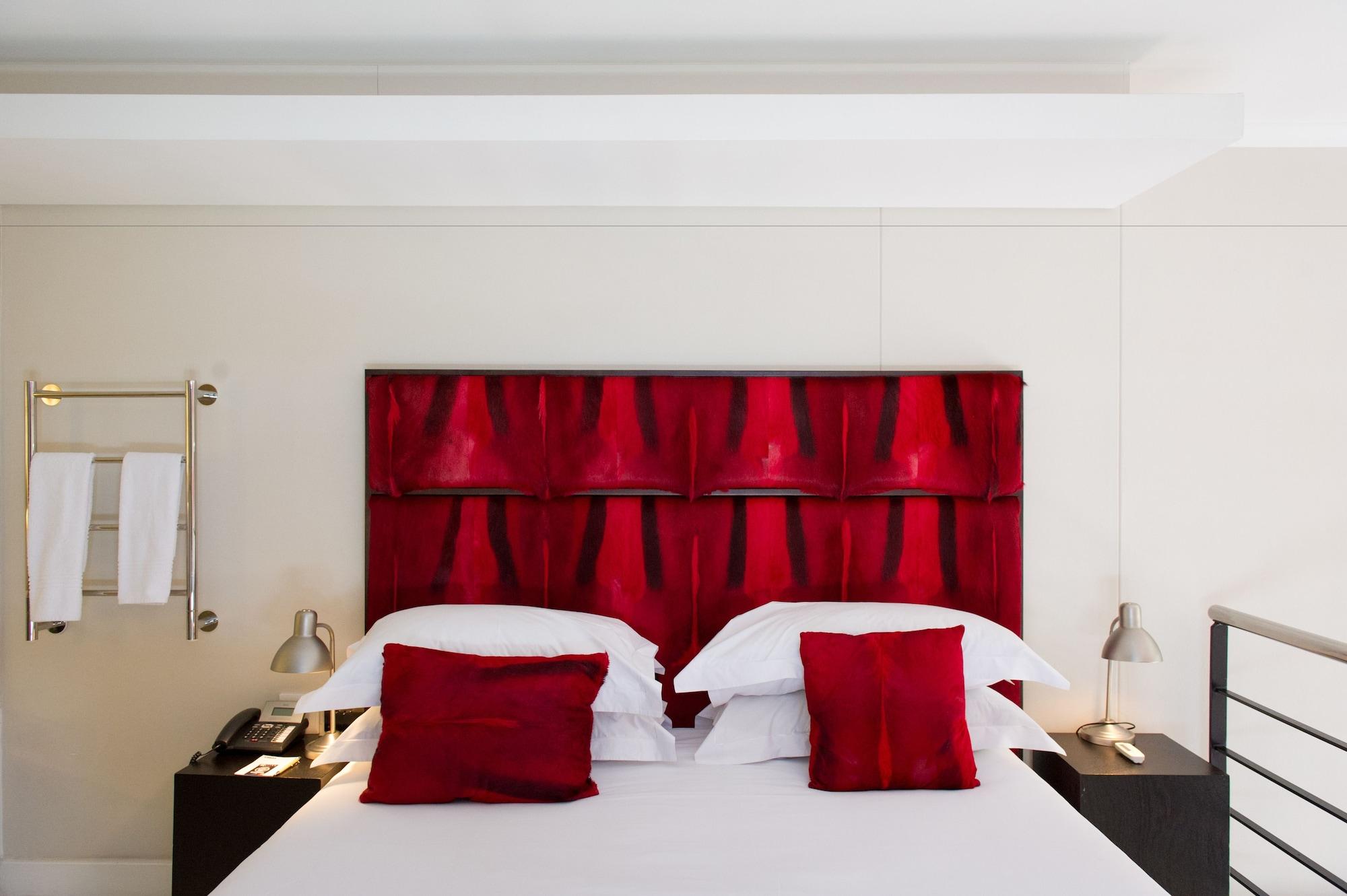 Hippo Boutique 4*