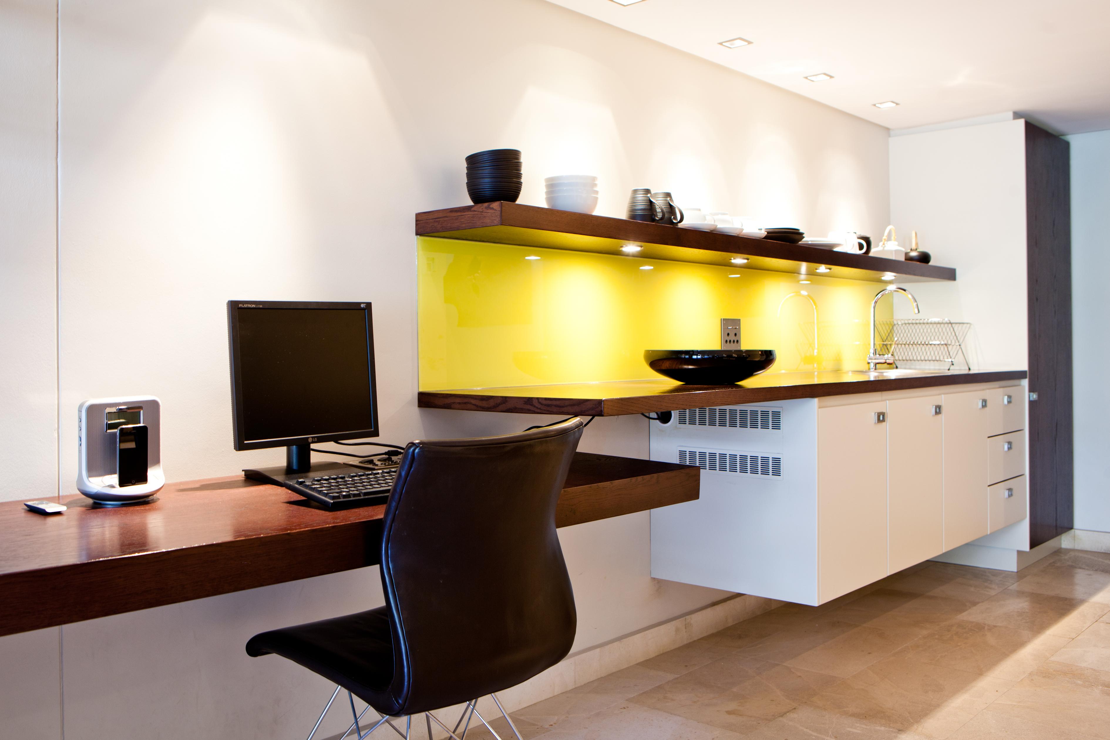 Hippo Boutique Hotel 4*